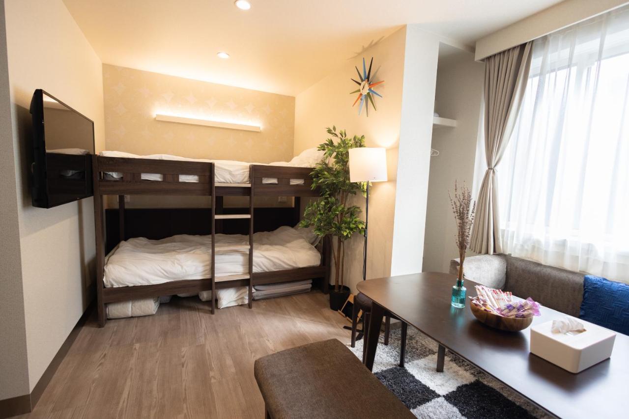 “1St Room” 内装デザイナー監修！30㎡ 最大6名 経堂駅から徒歩5分 築浅 良質な暮らしを Tokyo Luaran gambar